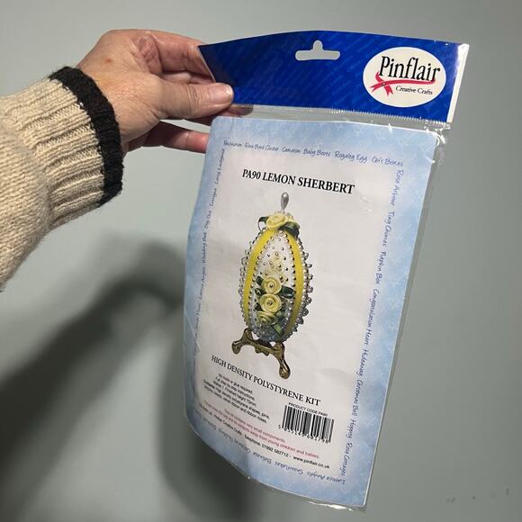 Ells Bells Pinfair UK  Lemon Sherbert Easter Egg Sequin Bead Ornament Kit PA90 - Picture 3 of 5